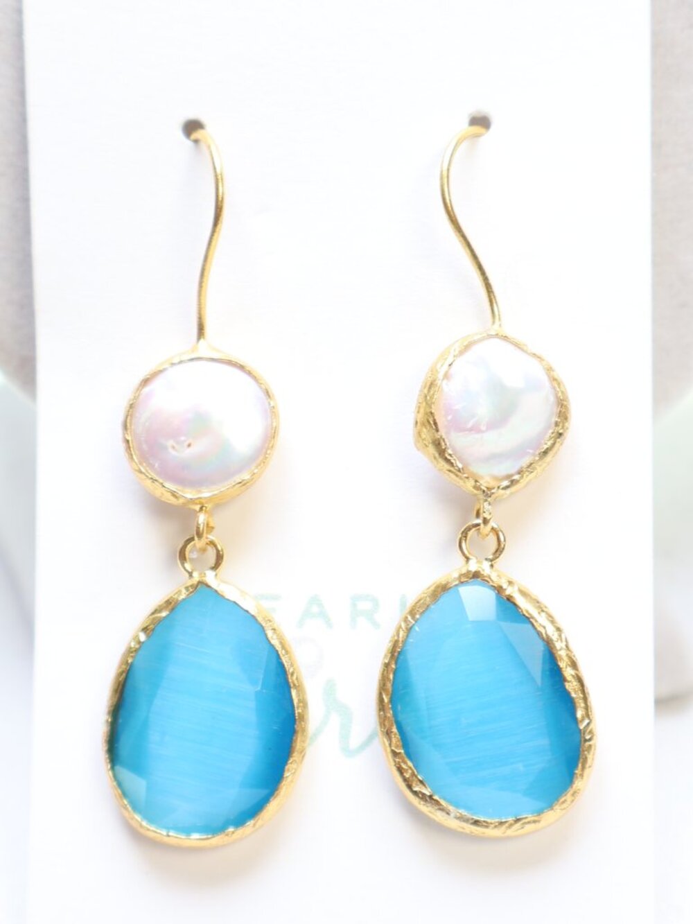 Pearly Girls Gold Tone Blue & Pearl Wire Drop Earrings New